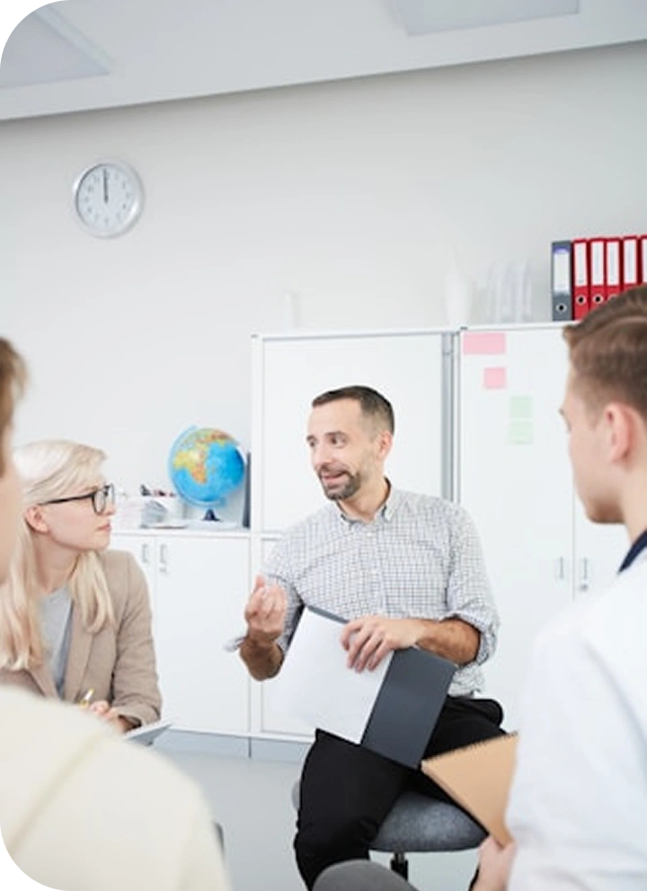 Image of certified Australia immigration advisors in Kerala offering professional coaching and visa services. Authored by Intelligent Immigration, featured by https://intelligenimmigration.com/